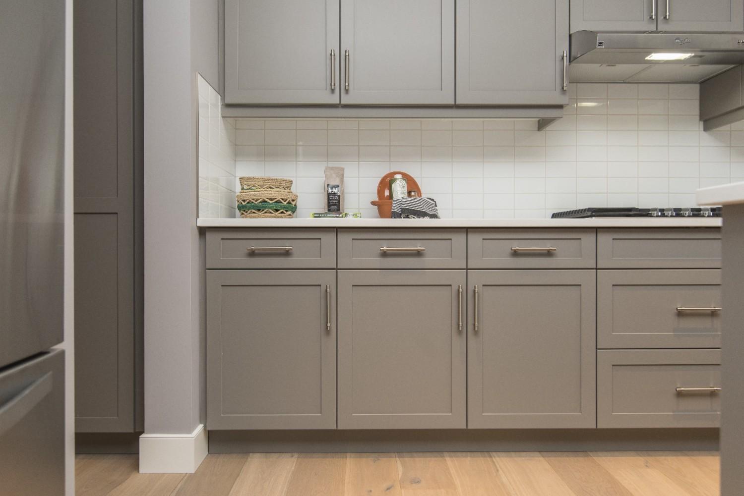 We offer a wide range of professional-grade paints and finishes to match your vision: